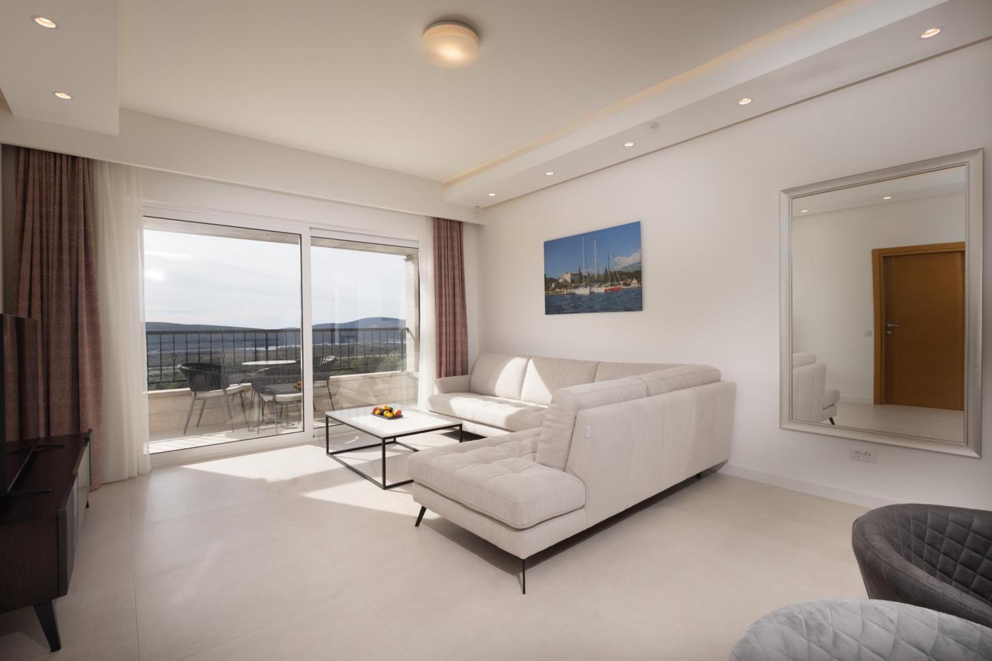 Panorama Bay Luxury Apartments Kotor Buitenkant foto