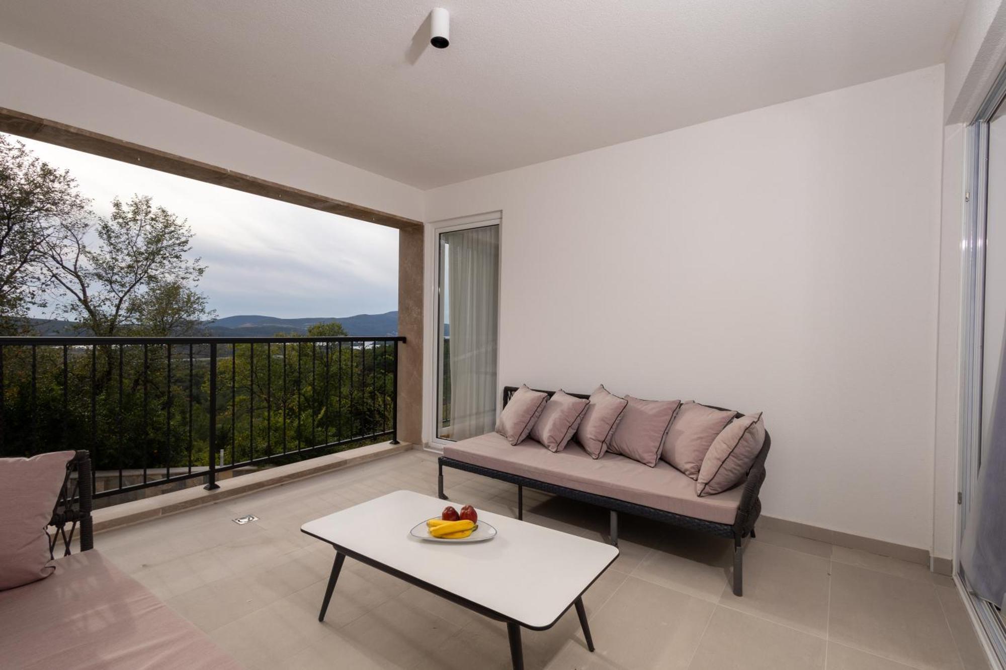 Panorama Bay Luxury Apartments Kotor Buitenkant foto