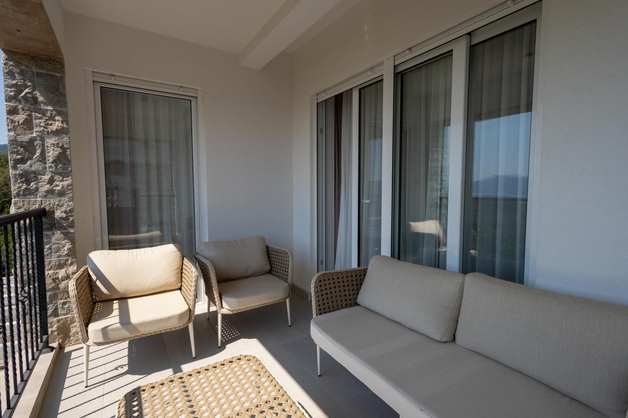 Panorama Bay Luxury Apartments Kotor Buitenkant foto