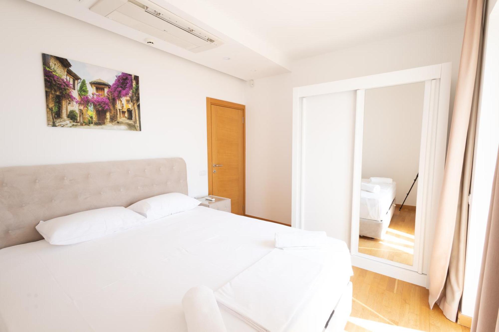 Panorama Bay Luxury Apartments Kotor Buitenkant foto