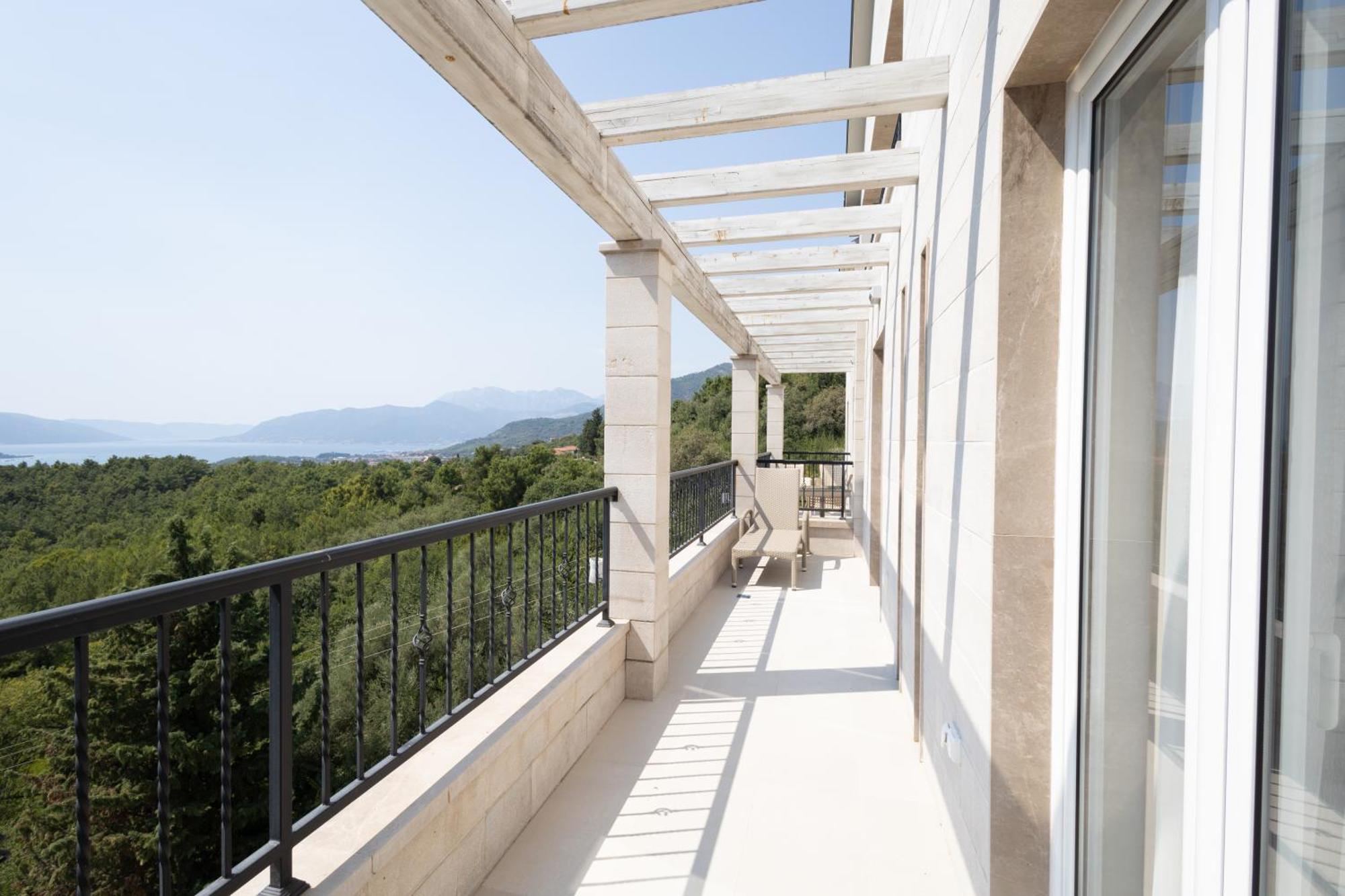 Panorama Bay Luxury Apartments Kotor Buitenkant foto